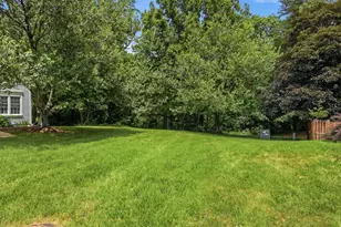 6324 Chimney Wood Ct, Alexandria, VA 22306 - Photo 14