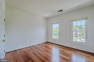 4907 Elsa Ct, Fairfax, VA 22030 - Photo 36