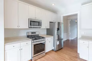 9588 Lagersfield Cir, Vienna, VA 22181 - Photo 12