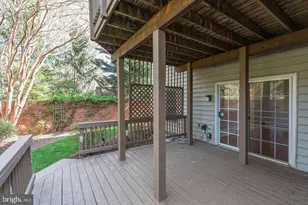 9588 Lagersfield Cir, Vienna, VA 22181 - Photo 40