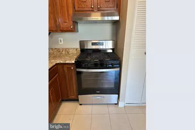 6141 Leesburg Pike #404, Falls Church, VA 22041 - Photo 12