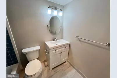 6141 Leesburg Pike #404, Falls Church, VA 22041 - Photo 20