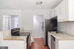 11650 Stoneview Square, Reston, VA 20191 - Photo 6