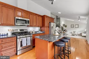 4527 Roundhill Rd, Alexandria, VA 22310 - Photo 8