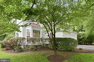 9799 Lorraine Carol Way, Lorton, VA 22079 - Photo 4