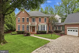 1127 Marlene Ln, Great Falls, VA 22066 - Photo 6