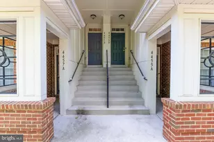 4457 Beacon Grove Cir, Fairfax, VA 22033 - Photo 2