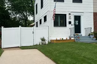 2204 Dartmouth Dr, Alexandria, VA 22307 - Photo 2