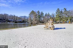6419 Lyric Ln, Falls Church, VA 22044 - Photo 30