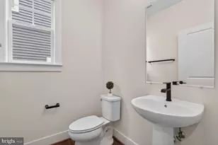 6213 McConnell Ln, Springfield, VA 22152 - Photo 14