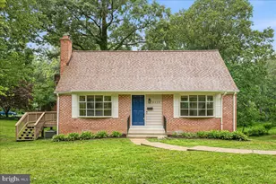 8624 Parliament Dr, Springfield, VA 22151 - Photo 2