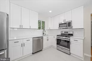 8624 Parliament Dr, Springfield, VA 22151 - Photo 12
