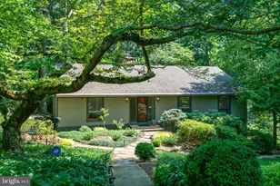 1715 Hollinwood Dr, Alexandria, VA 22307 - Photo 2