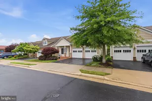 8932 Pink Carnation Ct, Lorton, VA 22079 - Photo 42