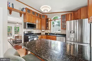 7601 Cervantes Ct, Springfield, VA 22153 - Photo 12