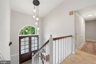 7601 Cervantes Ct, Springfield, VA 22153 - Photo 4