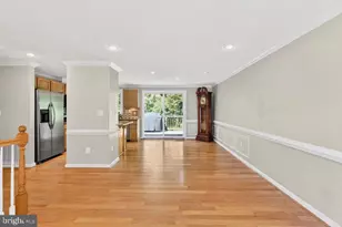 8471 Great Lake Ln, Springfield, VA 22153 - Photo 6