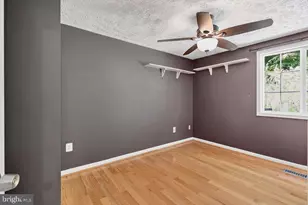 8471 Great Lake Ln, Springfield, VA 22153 - Photo 18