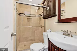 8471 Great Lake Ln, Springfield, VA 22153 - Photo 22