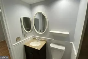 14447 Four Chimney Dr, Centreville, VA 20120 - Photo 10