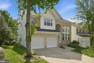 14038 Walney Village Ct, Chantilly, VA 20151 - Photo 2