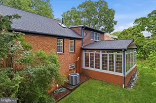 8805 Stark Rd, Annandale, VA 22003 - Photo 6