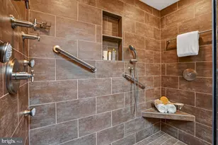 7007 Devereux Cir Dr, Alexandria, VA 22315 - Photo 30