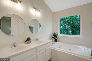 2916 Mainstone Dr, Fairfax, VA 22031 - Photo 38