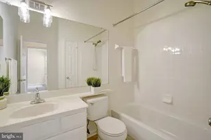 2916 Mainstone Dr, Fairfax, VA 22031 - Photo 46