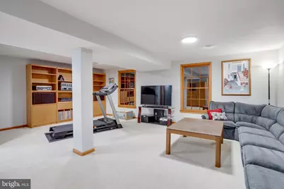 8402 Georgian Way, Annandale, VA 22003 - Photo 38