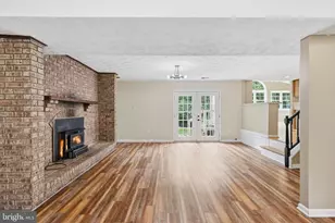 11913 Holly Spring Dr, Great Falls, VA 22066 - Photo 20