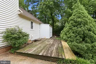 11913 Holly Spring Dr, Great Falls, VA 22066 - Photo 40