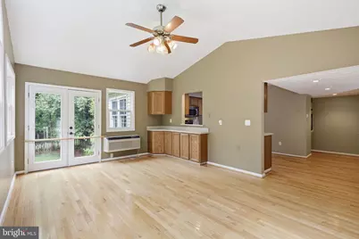 11913 Holly Spring Drive, Great Falls, VA 22066 - Photo 14
