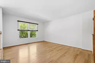 1609 Oak Spring Way, Reston, VA 20190 - Photo 2