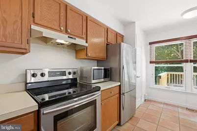 1609 Oak Spring Way, Reston, VA 20190 - Photo 18