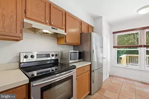 1609 Oak Spring Way, Reston, VA 20190 - Photo 18