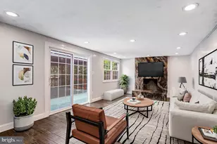 12306 Streamvale Cir, Herndon, VA 20170 - Photo 4