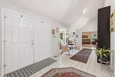 7512 Rambling Ridge Drive, Fairfax Station, VA 22039 - Photo 6