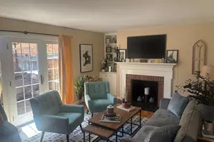 9209 Graceland Pl, Fairfax, VA 22031 - Photo 2