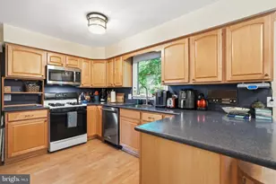 4908 Woodland Way, Annandale, VA 22003 - Photo 20