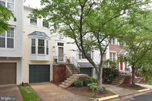 5843 Wye Oak Commons Ct, Burke, VA 22015 - Photo 2