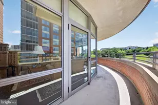 8220 Crestwood Heights Dr, McLean, VA 22102 - Photo 8