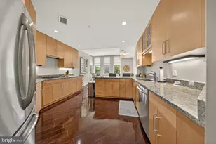 8220 Crestwood Heights Dr, McLean, VA 22102 - Photo 22