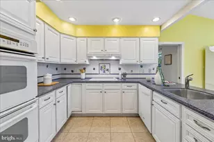 9804 Dansk Ct, Fairfax, VA 22032 - Photo 12