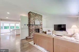 11926 Appling Valley Rd, Fairfax, VA 22030 - Photo 16