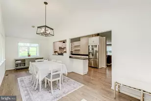 11926 Appling Valley Rd, Fairfax, VA 22030 - Photo 4