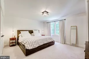 11926 Appling Valley Rd, Fairfax, VA 22030 - Photo 6