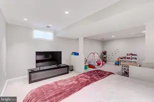 11926 Appling Valley Rd, Fairfax, VA 22030 - Photo 12