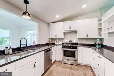 11926 Appling Valley Road, Fairfax, VA 22030 - Photo 2