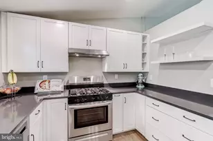 11926 Appling Valley Rd, Fairfax, VA 22030 - Photo 22